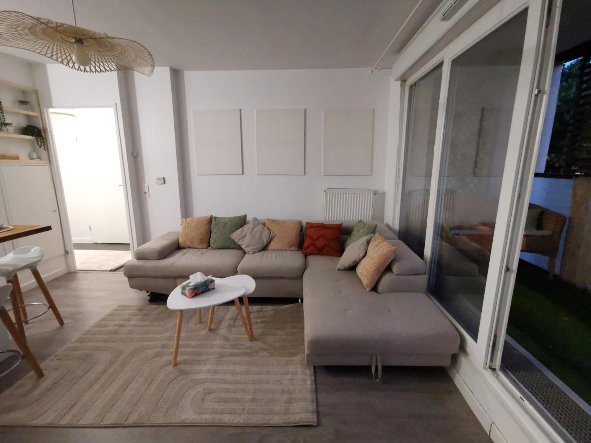 Le Cocon De Bondy Apartment Exterior photo